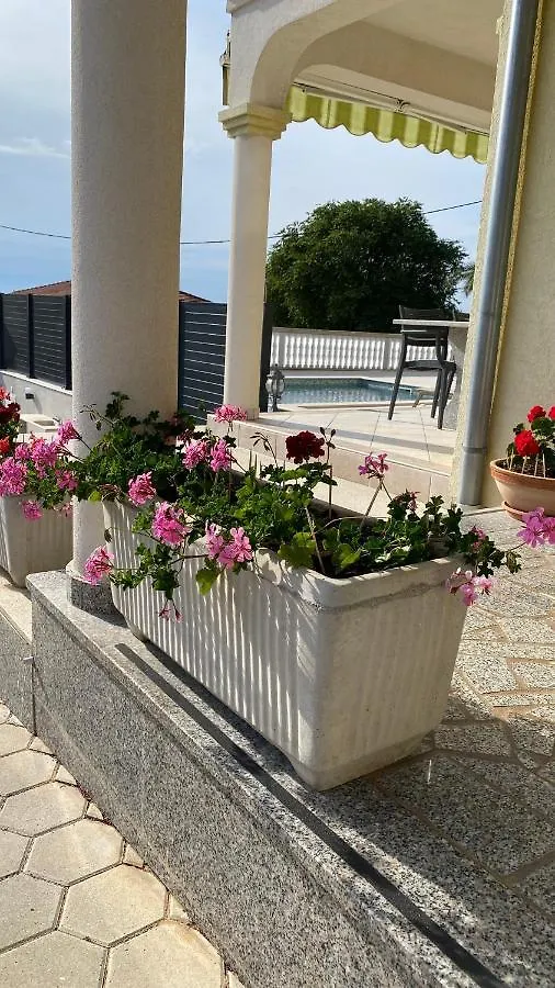 Apartment Komljenovic Pola