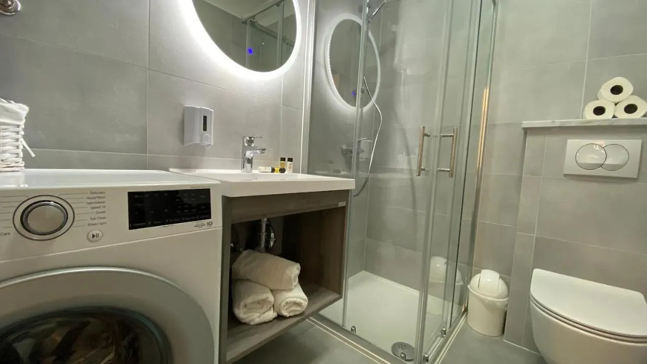 Apartment Komljenovic Pola Croazia