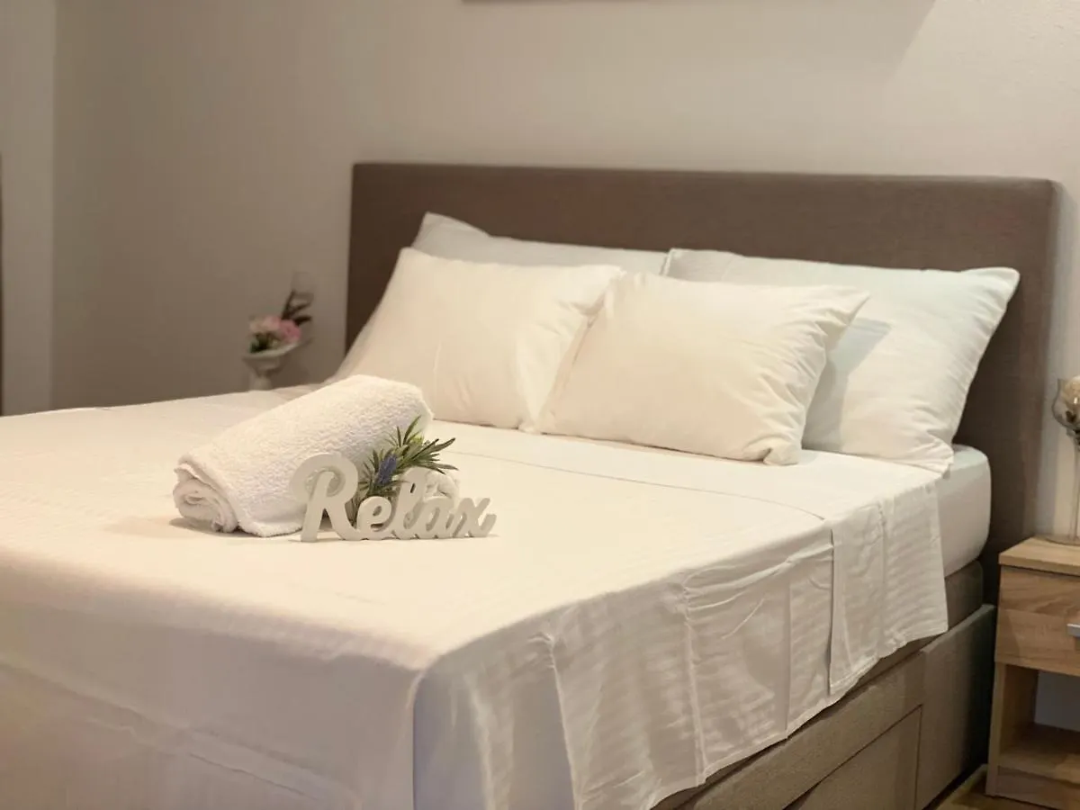 Apartment Komljenovic Pola