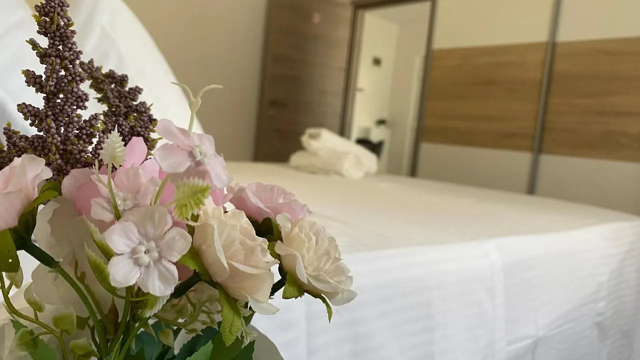 Apartment Komljenovic Пула