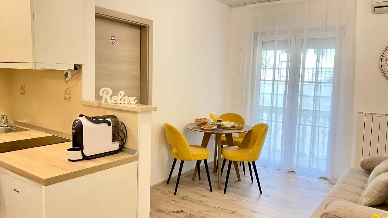 Apartment Komljenovic Пула
